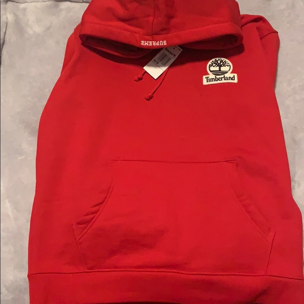 Men’s Supreme hoodie